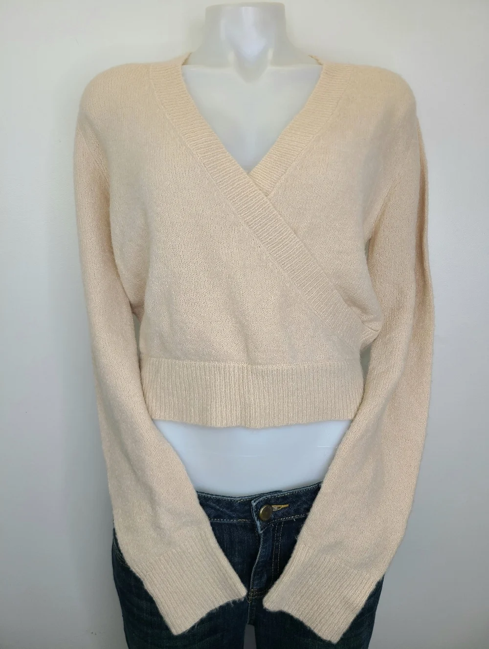 Cotton Candy LA Cream Beige V-Neck Faux Wrap Sweater Small Medium - Picture 4 of 12